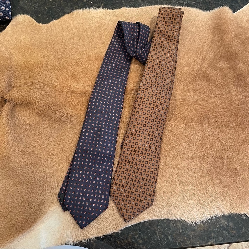 Two Oscar de la Renta Silk ties